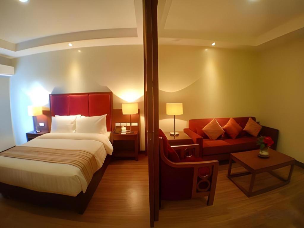 Mansion Garden Hotel Olongapo Exterior foto